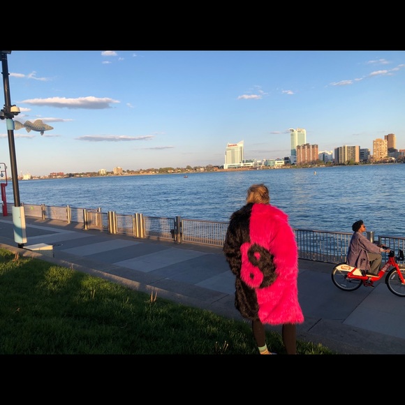 Fo fur coat - Picture 4 of 4